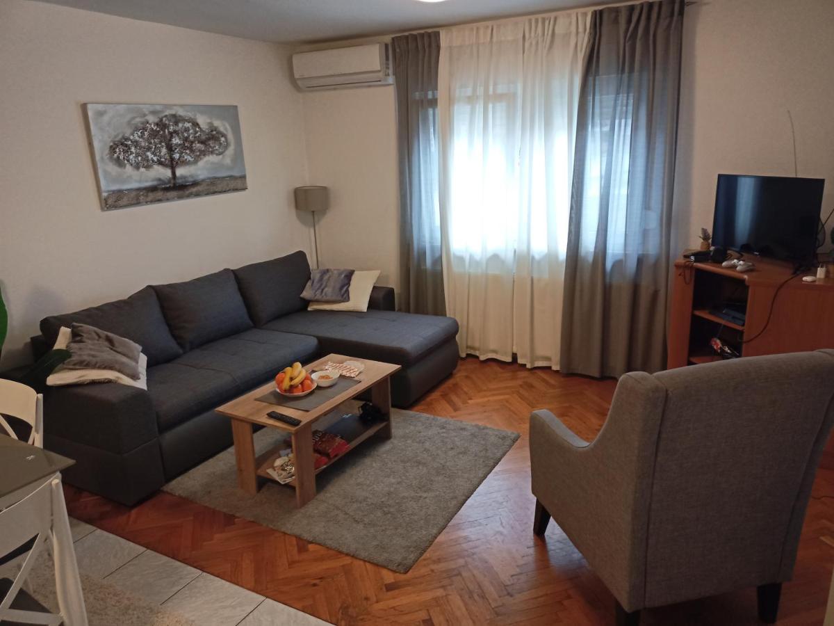 Apartman Mix Zagreb - Maksimir, Kbc Rebro, Free Parking エクステリア 写真